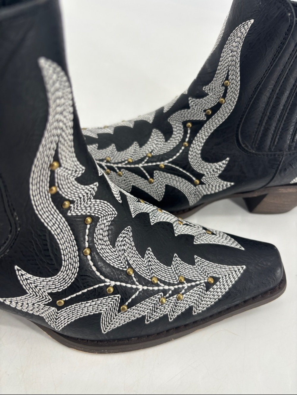 Liberty Simone Leather Embroidered Western Cowgirl Booties Ankle Boots - Picture 11 of 14